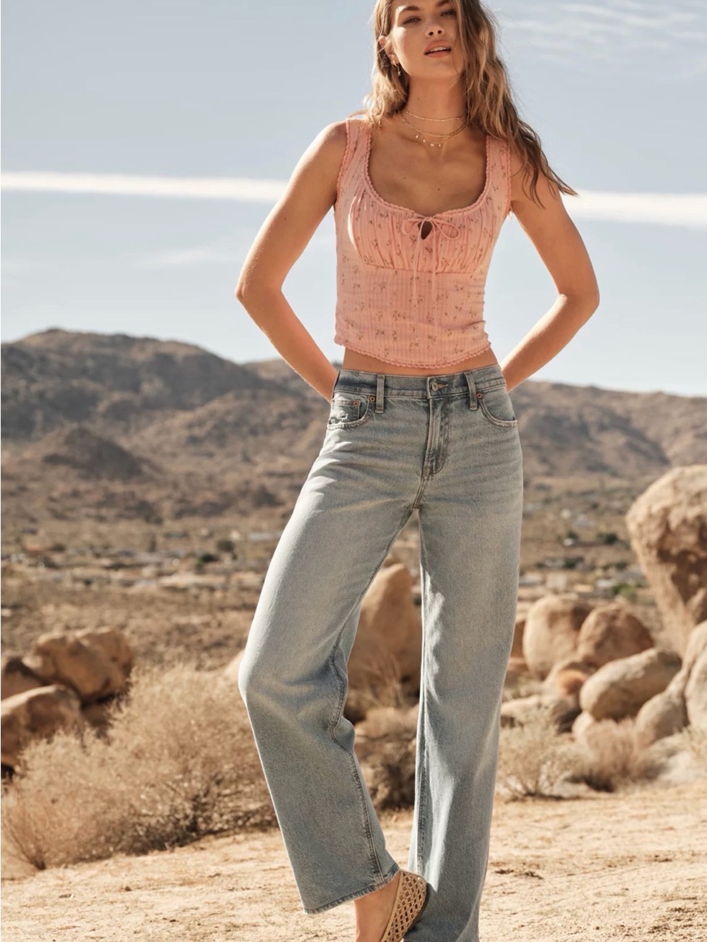 American Eagle Outfitters Strigid Light Wash Straight Leg Jeans